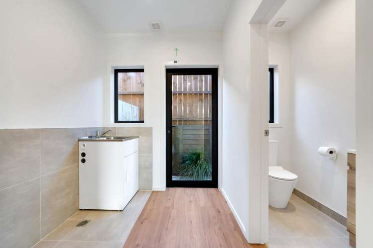 17 Timo Way Flat Bush_21