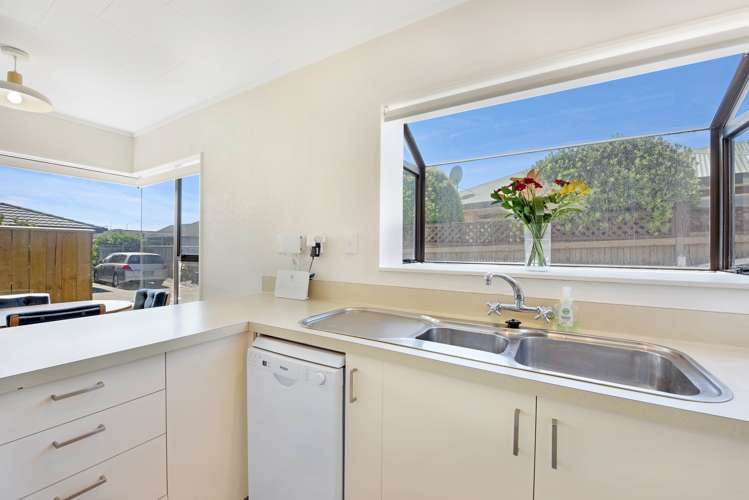 12 Masefield Street Stoke_8