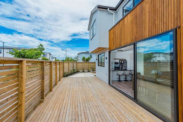 2 Silvereye Road Hobsonville_12