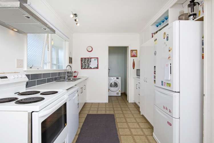 121 Hutchinsons Road Bucklands Beach_21