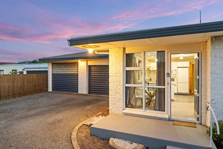 2/75 Howick Road Redwoodtown_16