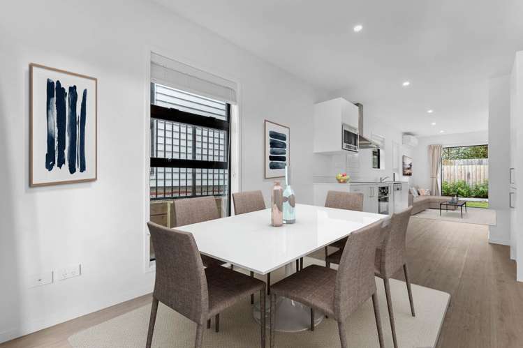 24 Rauemi Way_2