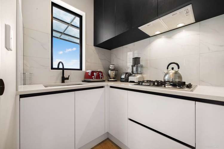 11 Black Shed Road Flat Bush_18