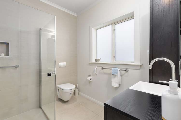 4 Te Reinga View Tawa_10