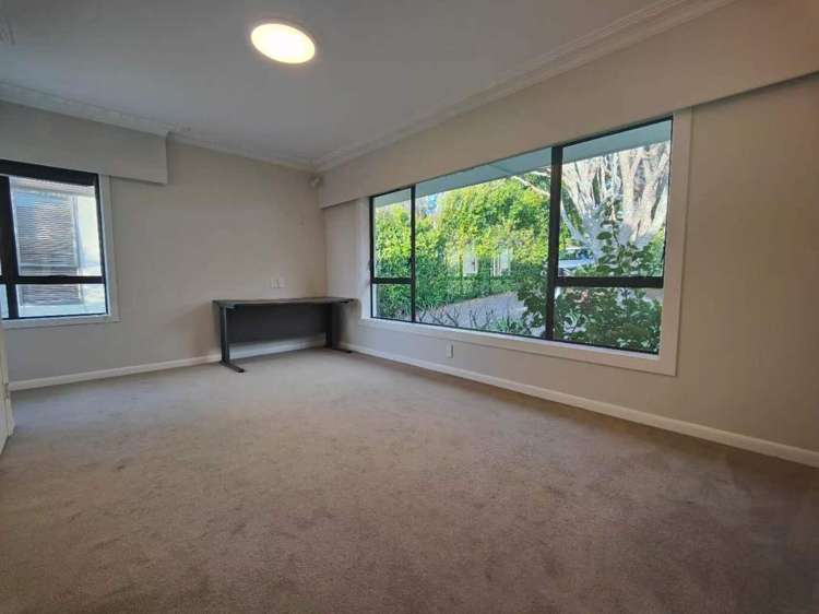 2 Mellons Bay Road 10679_6