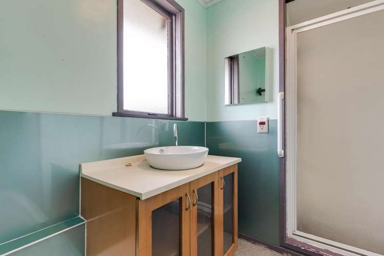 7 Newington Road Henderson_9