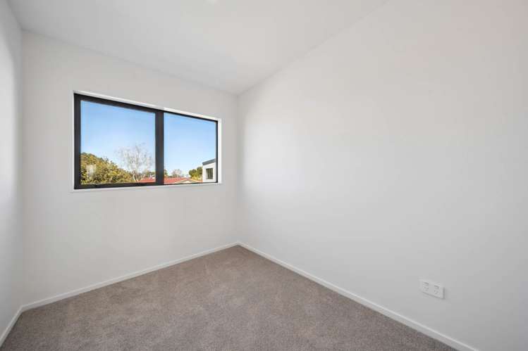 8/12 Clendon Place Manurewa_13