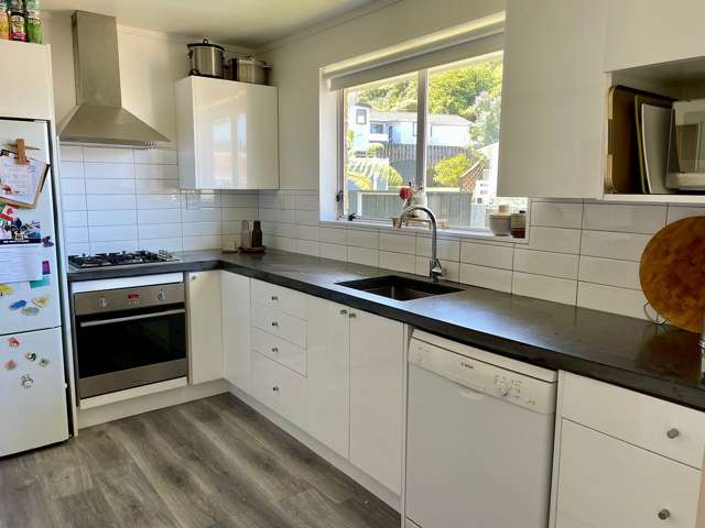 71a Percy Dyett Drive Karori_4