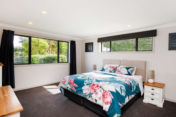 24 Heatherlea Heights Feilding_6