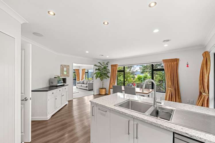 9 Fernridge Way Tirohanga_1