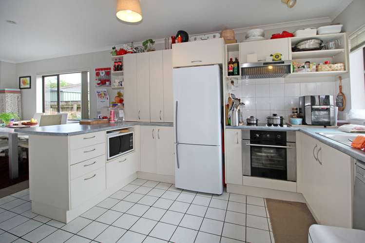 98d Naylors Drive Mangere_5