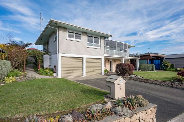 2 Churchill Avenue Richmond_28