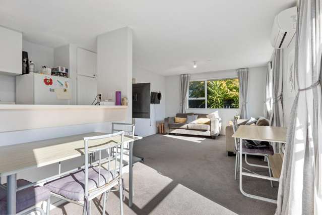 3/676 Gloucester Street Linwood_4