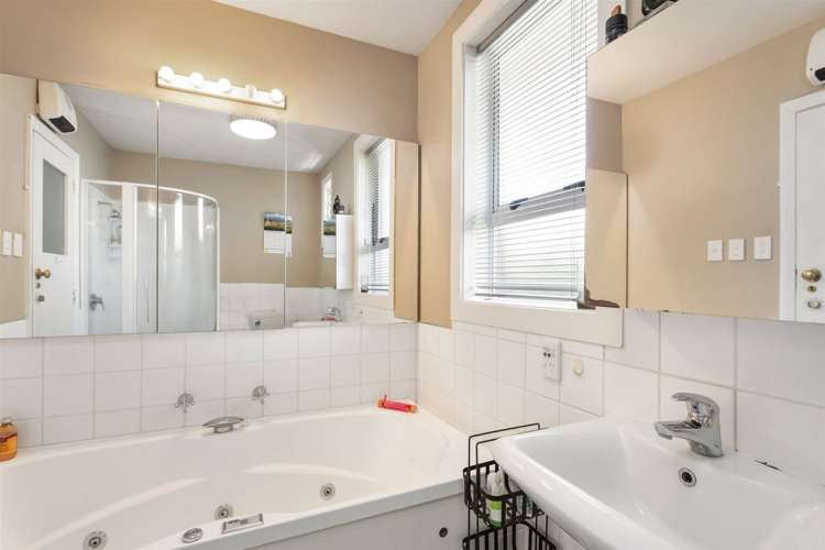 85 Banks Avenue Dallington_10