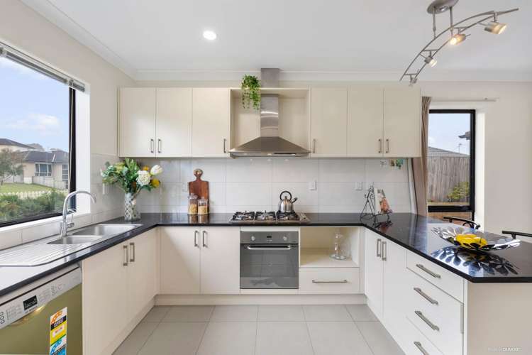 1 Askerne Drive Flat Bush_17