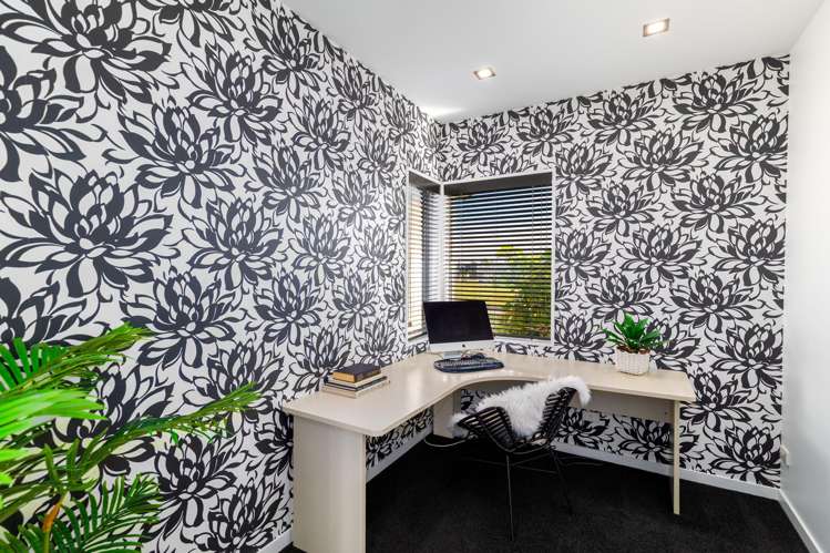 26 Waitikiri Square Parklands_21