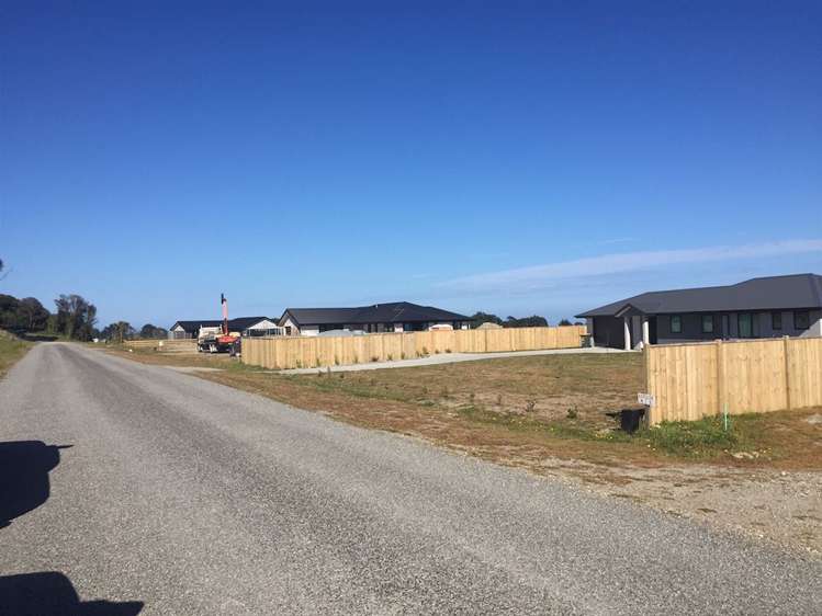 16 Takutai Terrace Ruatapu_13