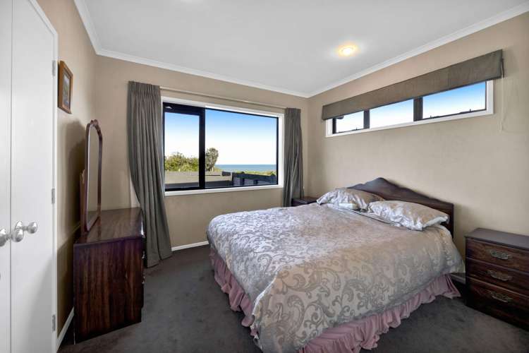 2 Heaphy Road Opunake_10