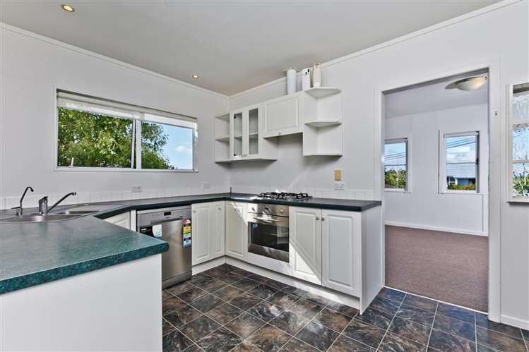 10 Evan Street Belmont_9