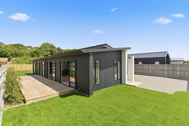 116 The Drive Paraparaumu Beach_26