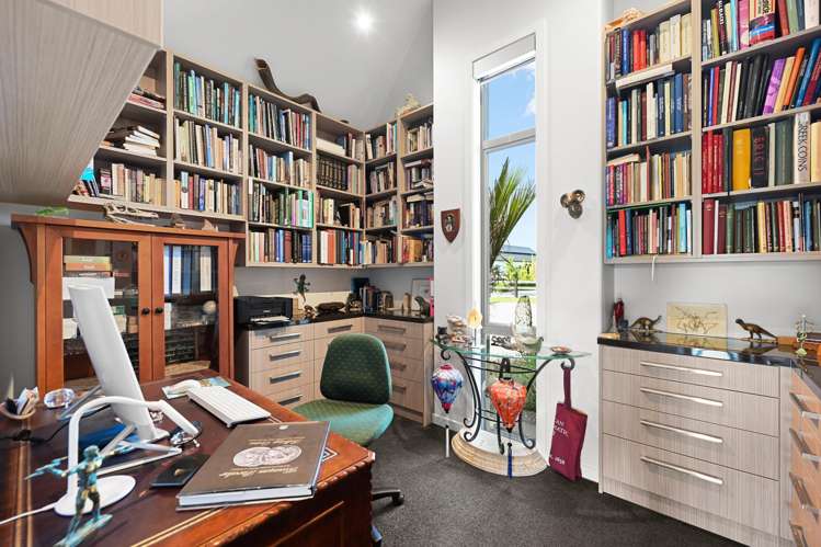 77 Baxter Michael Crescent Cambridge_23