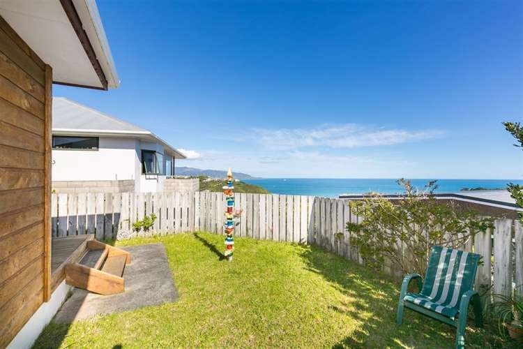 15b Dargle Way Island Bay_19