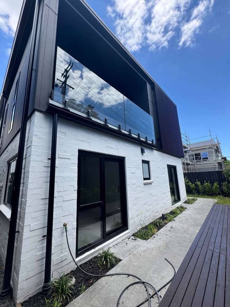 2/1 Dromorne Road Remuera_3