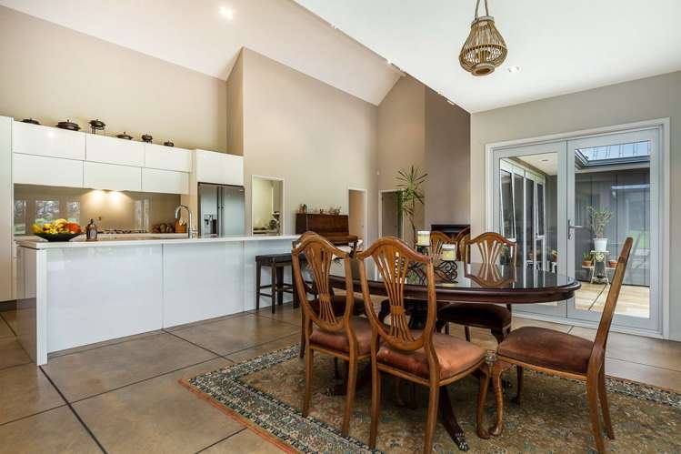 431 Glenbrook Road Kingseat_5