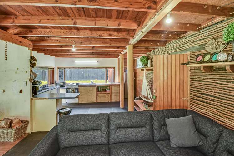 1529 Kauarapaoa Road Brunswick_12