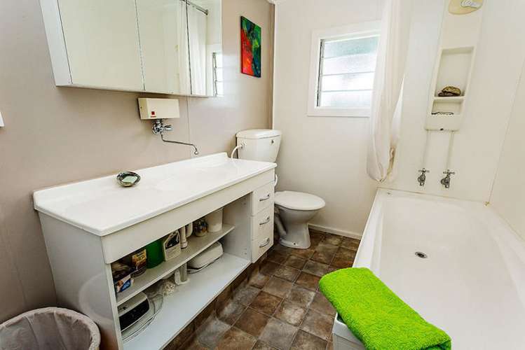 69 Oxley Crescent Broad Bay_13