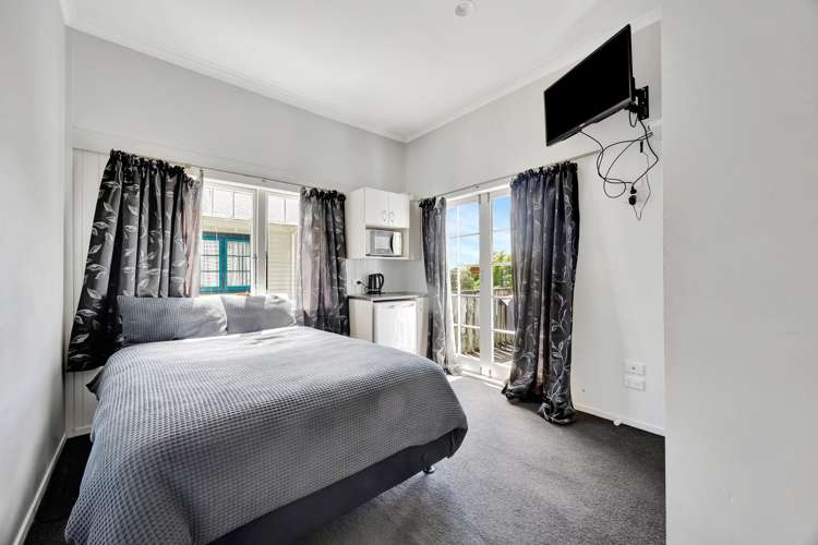 87 Lake Road Frankton_8