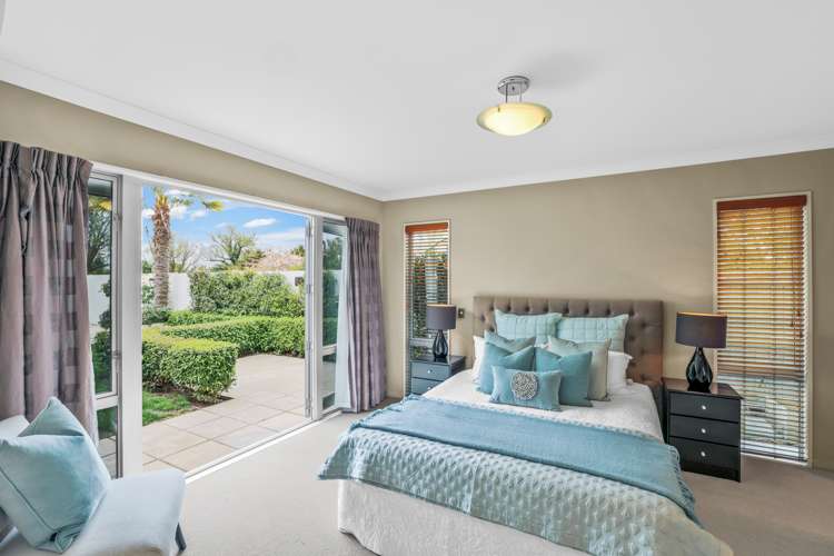 24 Crombie Green Northwood_16