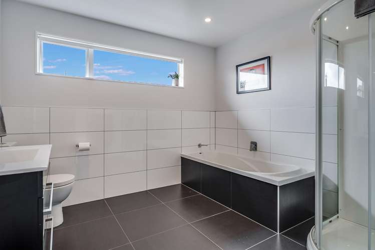 106 Amesbury Drive Churton Park_17