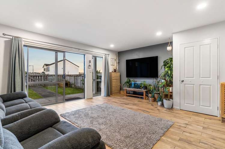8/3 Hulme Place Henderson_9
