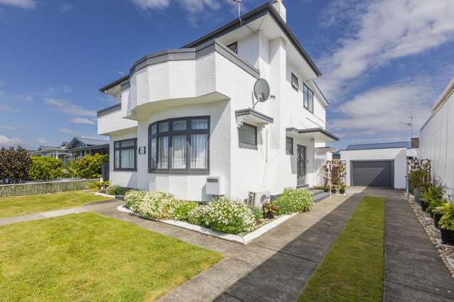 63 Kennedy Road Napier South_1