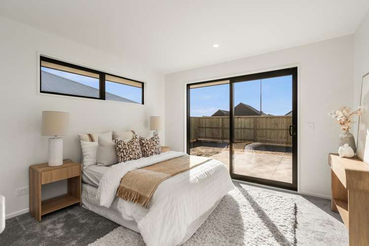 5 Greenslade Drive Lincoln_12