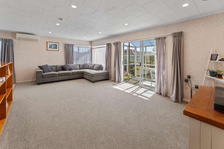 4 Linden Court Richmond_13
