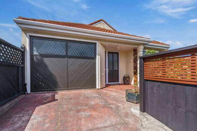 1/38 Kings Crescent Lower Hutt_18