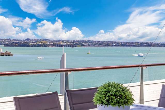 Sundowner at the Wharf - 3-bedroom Penthouse