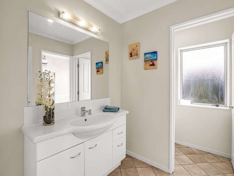 83 Renoir Drive Rolleston_20