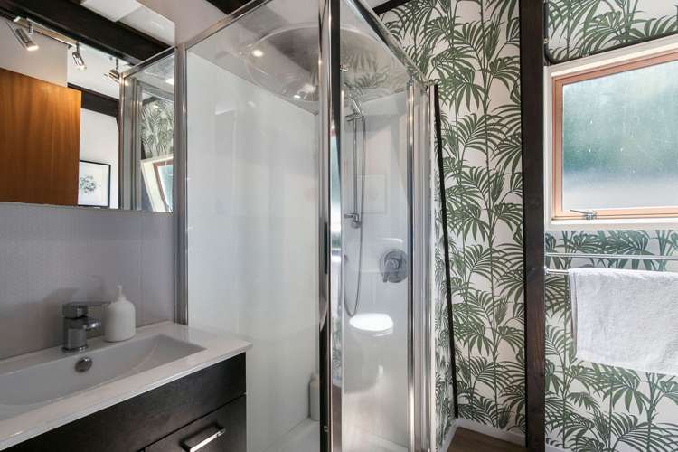 1/39 London Road Korokoro_14