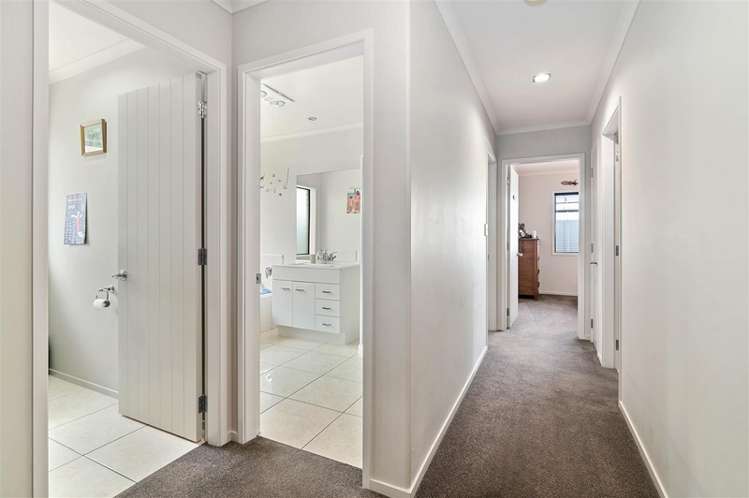 16 Devoy Drive Owhata_14