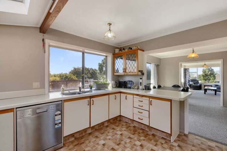 60 Western Road Bellevue_16