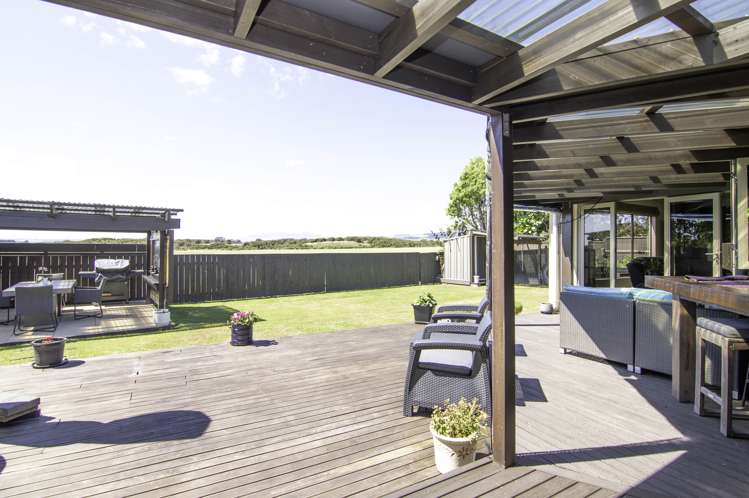 119 Pacific Drive Fitzherbert_23