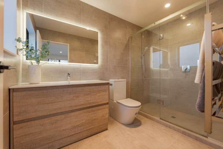 10 Alluvial Street Flat Bush_29