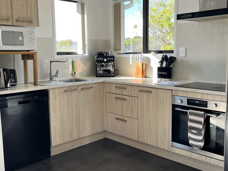 44 Arodella Crescent Ranui_5