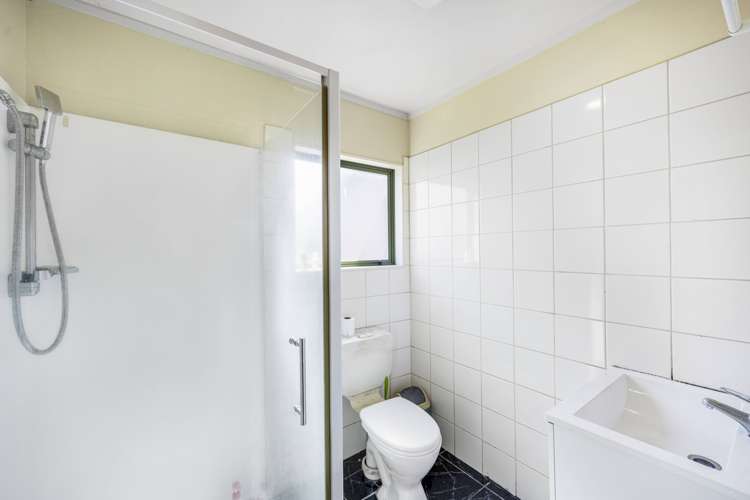 59 Kenderdine Road Papatoetoe_6