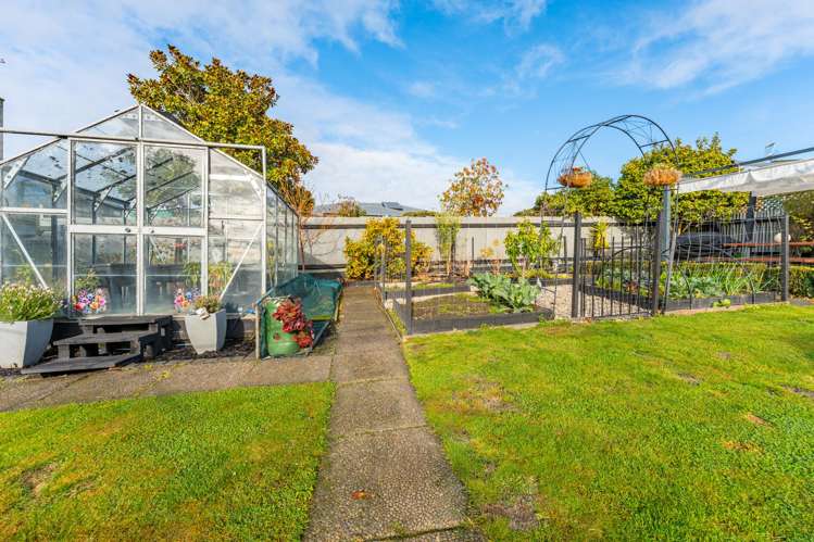 12 Benmore Street Glenwood_18