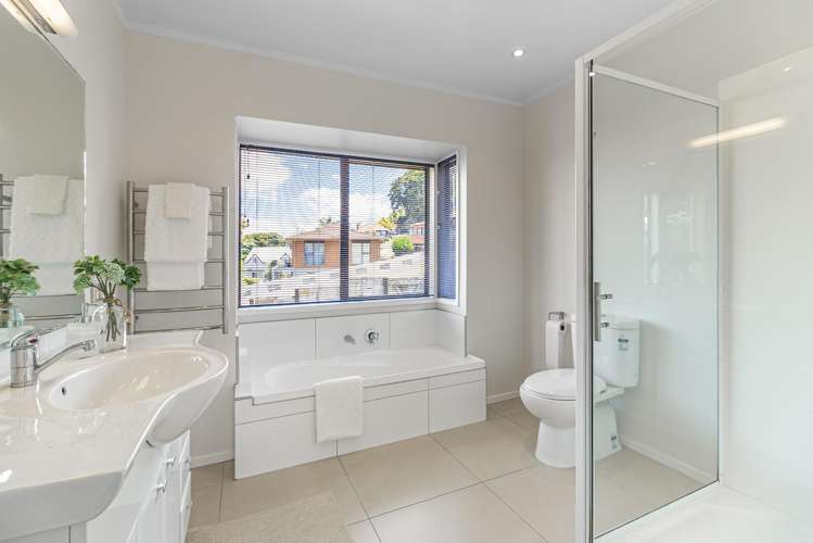 9 Pallister Drive Hillsborough_18