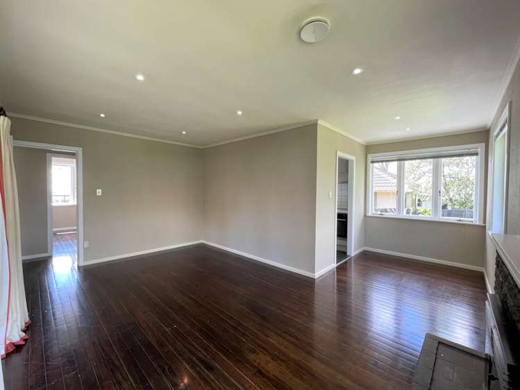 8 Grainger Road Te Atatu South_9